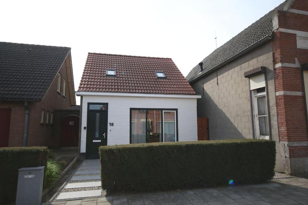 Het Pareltje Van Walsoorden Met Sauna -Extra Bijboeken- Villa Exterior foto